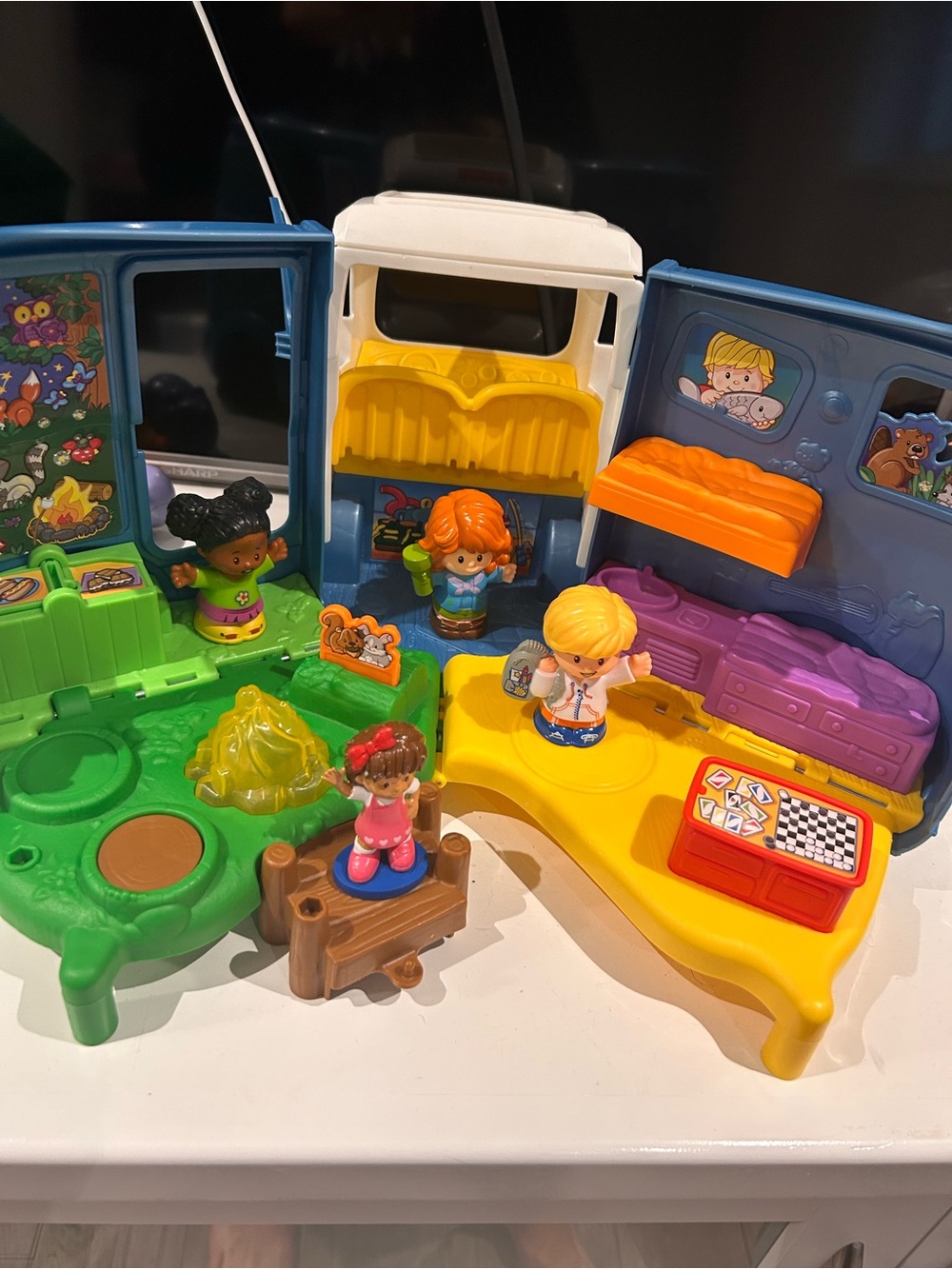 Little people camper